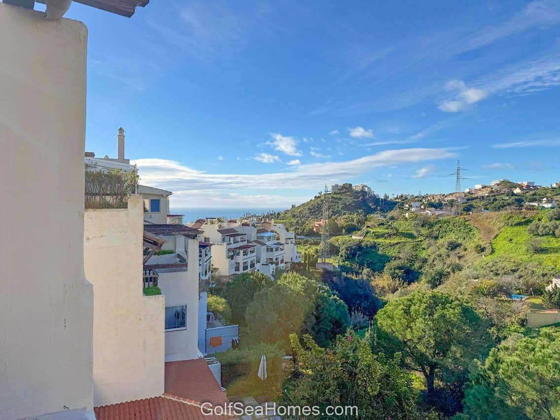 2 bedroom Flat for rent in Benalmadena with pool garage - € 1,300 (Ref: 9694199)