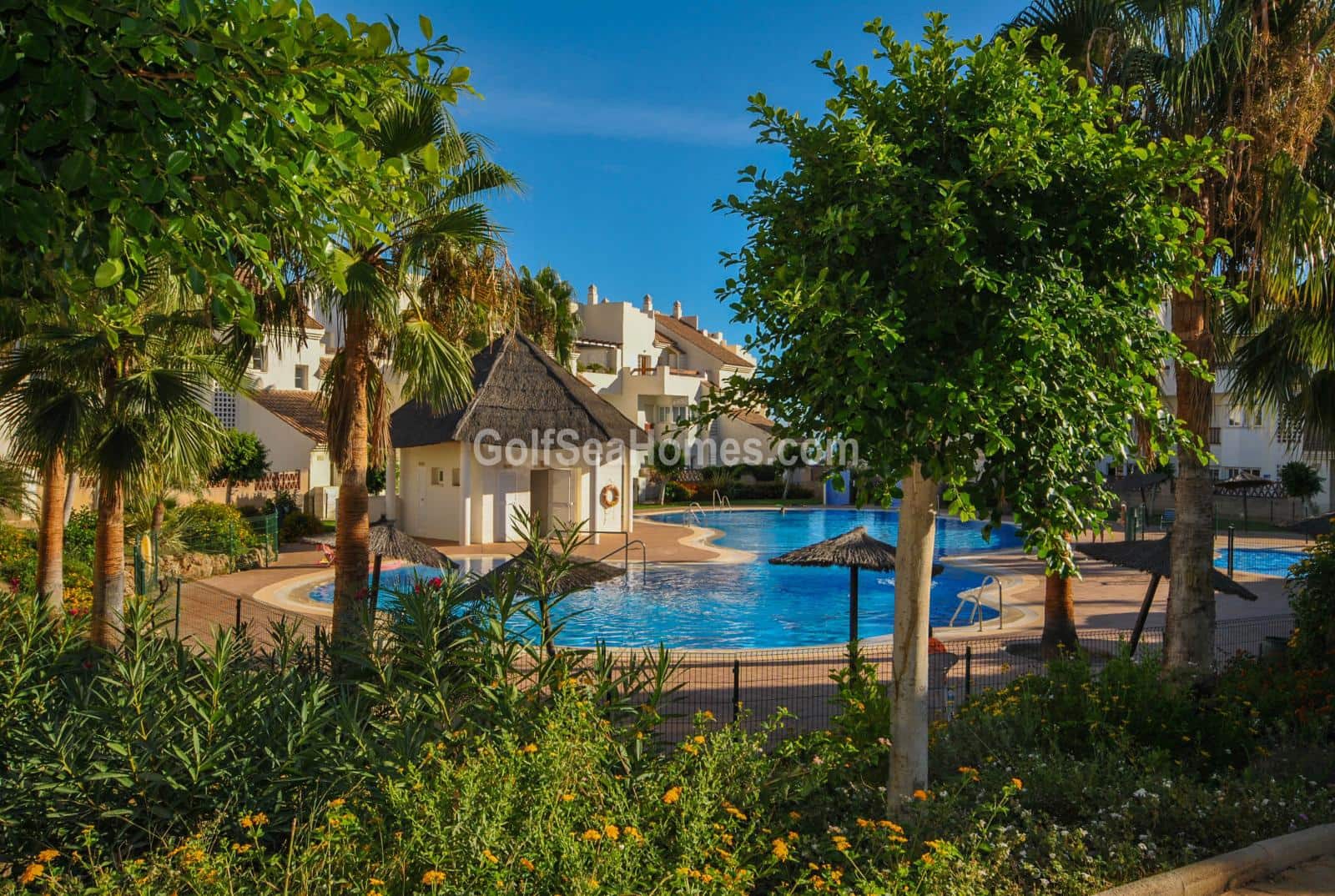 2 bedroom Flat for rent in Benalmadena with pool garage - € 1,300 (Ref: 9694199)