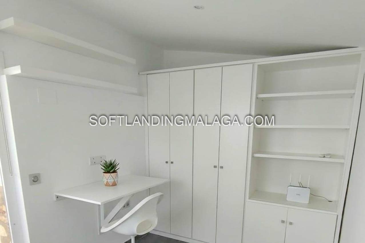 1 makuuhuone Huoneisto vuokrattavana paikassa Benalmadena mukana 
autotalli - 1 100 € (Ref: 9700156)