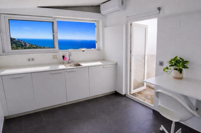 1 makuuhuone Huoneisto vuokrattavana paikassa Benalmádena pueblo, Benalmádena mukana 
autotalli - 1 100 € (Ref: 9700156)