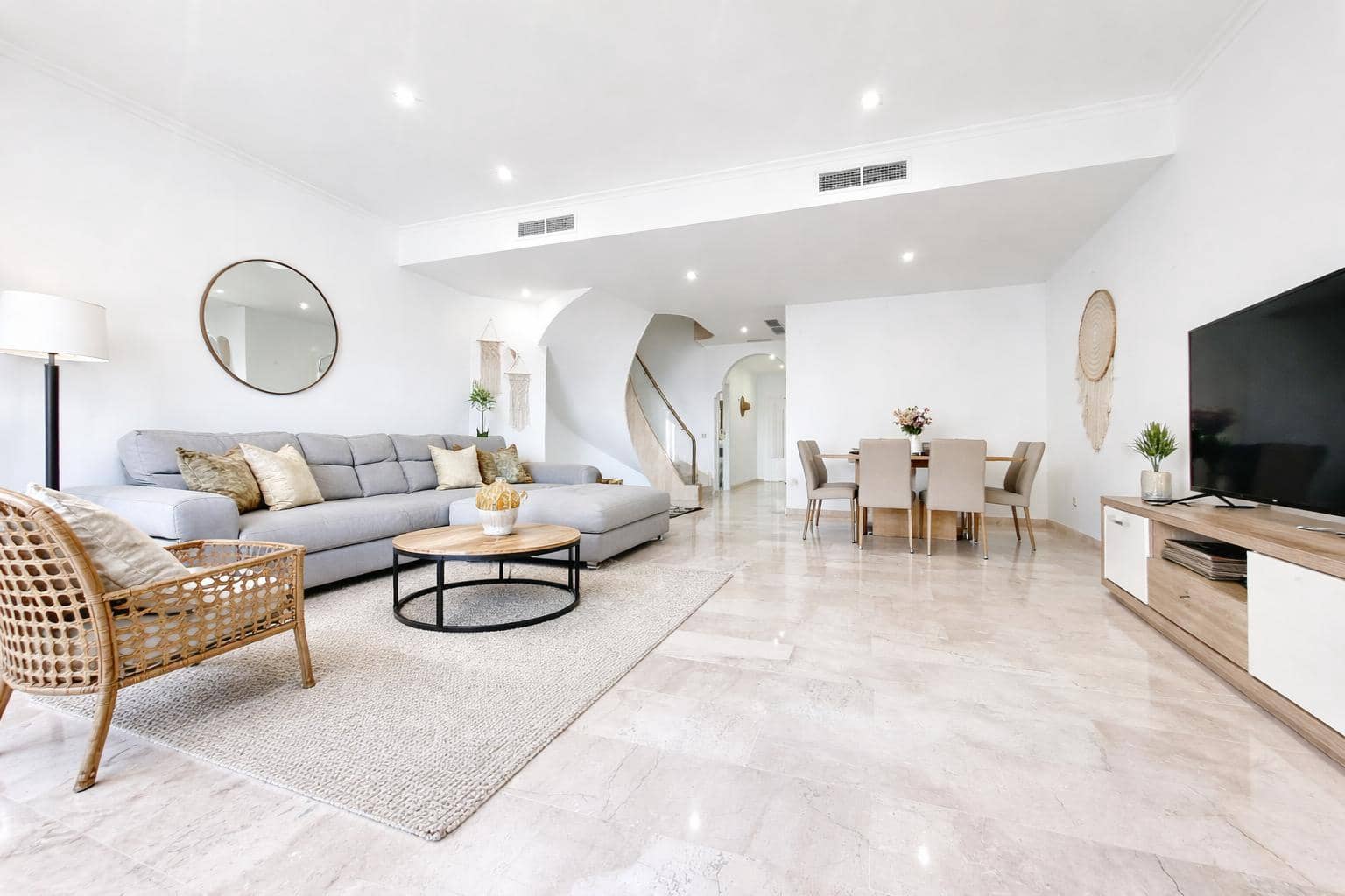 4 soveværelse Lejlighed til salg i Torremolinos med swimmingpool garage - € 1.200.000 (Ref: 9782910)