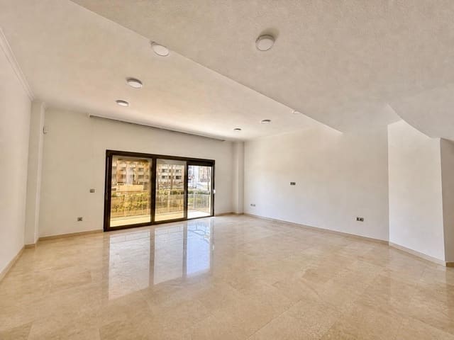 Piso de 4 habitaciones en Torremolinos en venta con piscina garaje - 995.000 € (Ref: 9782910)