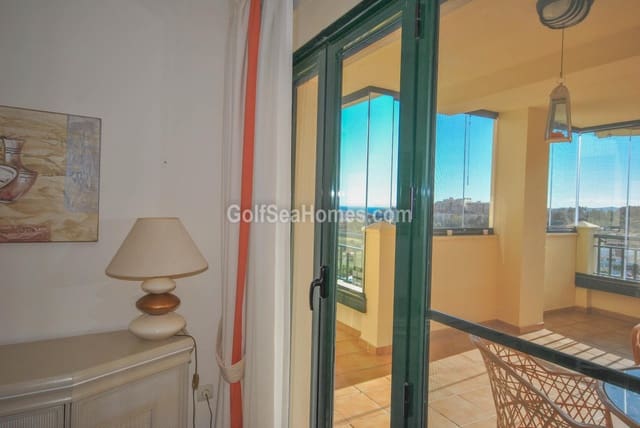 2 bedroom Apartment for sale in Benalmadena Costa, Benalmádena with pool garage - € 398,000 (Ref: 9840662)