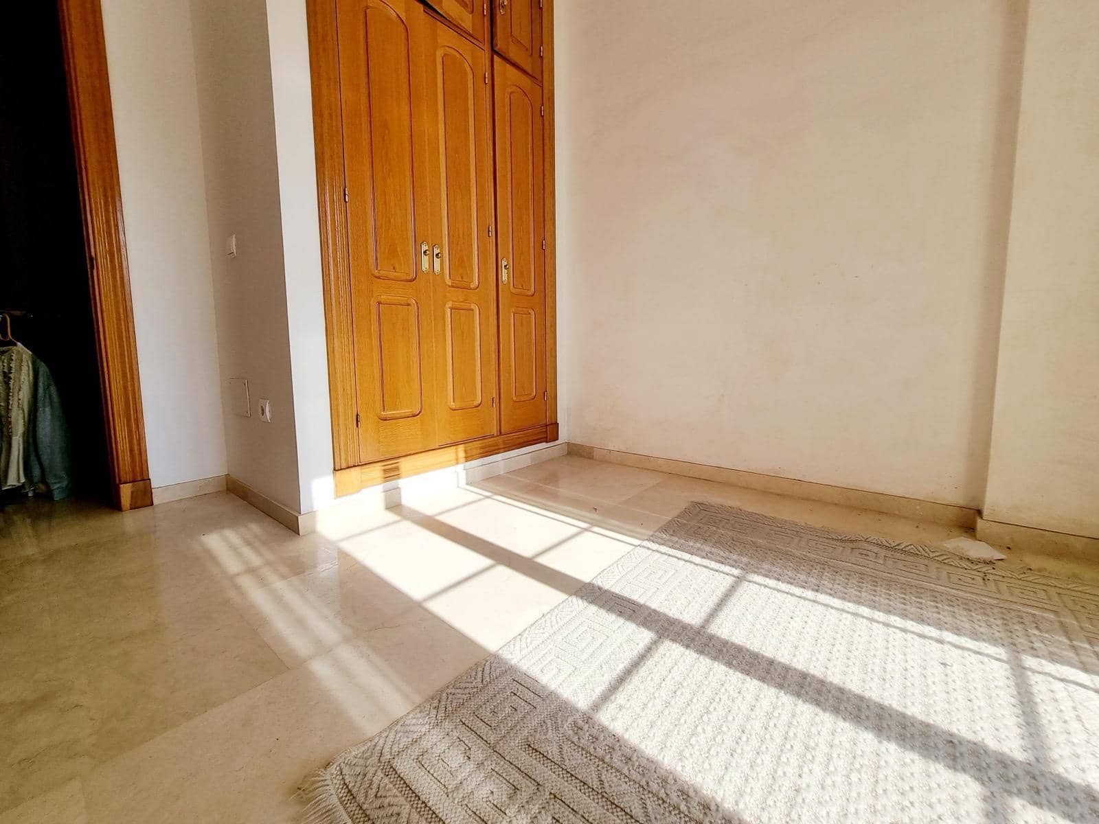 5 slaapkamer Villa te koop in Torrequebrada met zwembad garage - € 950.000 (Ref: 9850063)