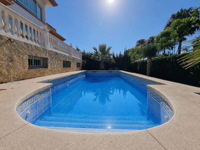 5 slaapkamer Villa te koop in Torrequebrada, Benalmádena met zwembad garage - € 950.000 (Ref: 9850063)