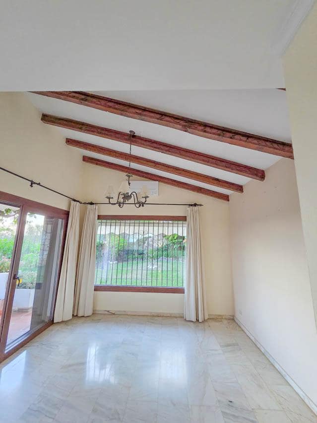 3 soverom Villa til salgs i Torremuelle med svømmebasseng garasje - € 900 000 (Ref: 9861624)