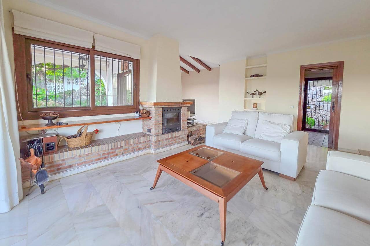 3 soverom Villa til salgs i Torremuelle med svømmebasseng garasje - € 900 000 (Ref: 9861624)