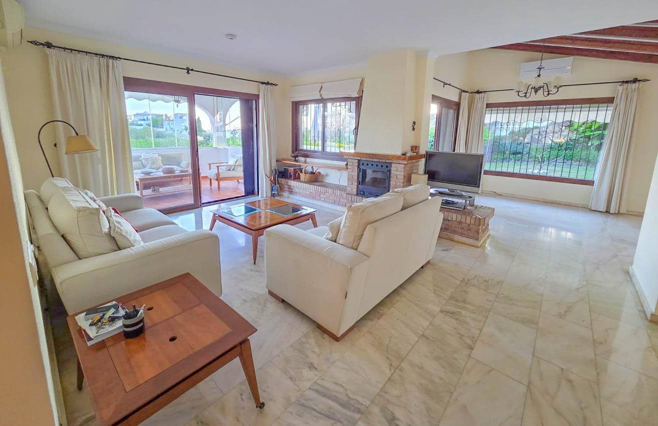 3 soverom Villa til salgs i Torremuelle med svømmebasseng garasje - € 900 000 (Ref: 9861624)