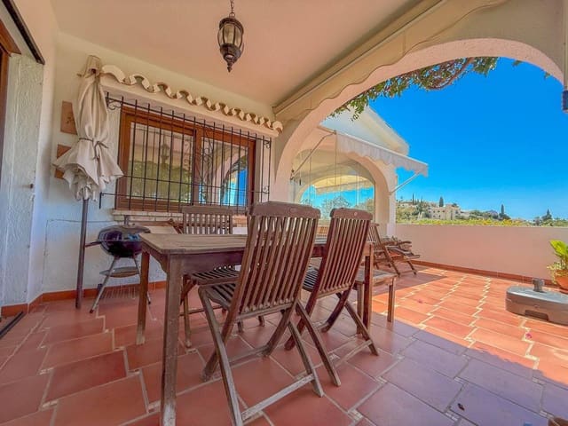 3 soverom Villa til salgs i Torremuelle, Benalmádena med svømmebasseng garasje - € 900 000 (Ref: 9861624)