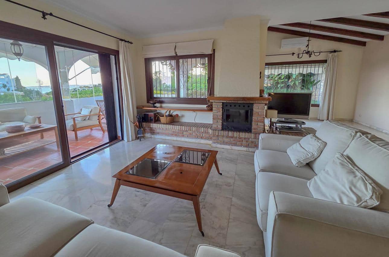 3 soverom Villa til salgs i Torremuelle med svømmebasseng garasje - € 900 000 (Ref: 9861624)