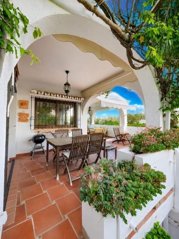 3 soverom Villa til salgs i Torremuelle, Benalmádena med svømmebasseng garasje - € 900 000 (Ref: 9861624)