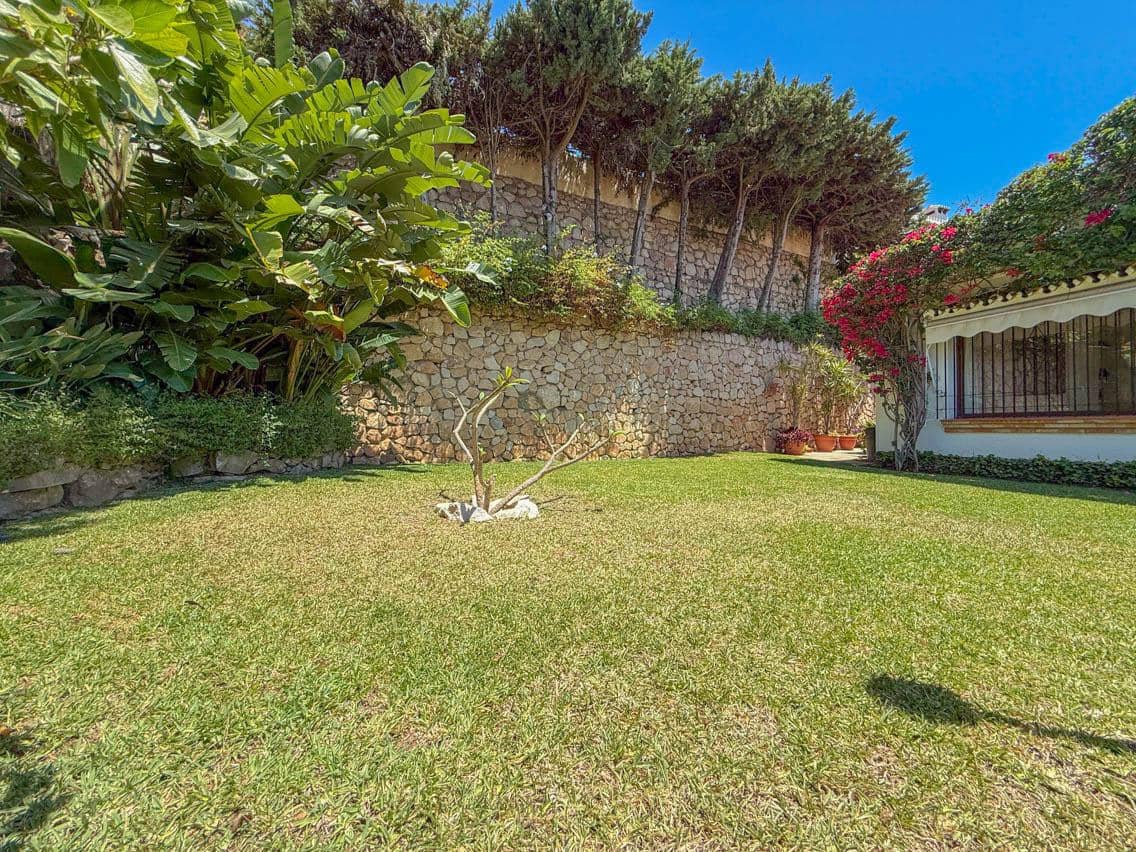 3 soverom Villa til salgs i Torremuelle med svømmebasseng garasje - € 900 000 (Ref: 9861624)