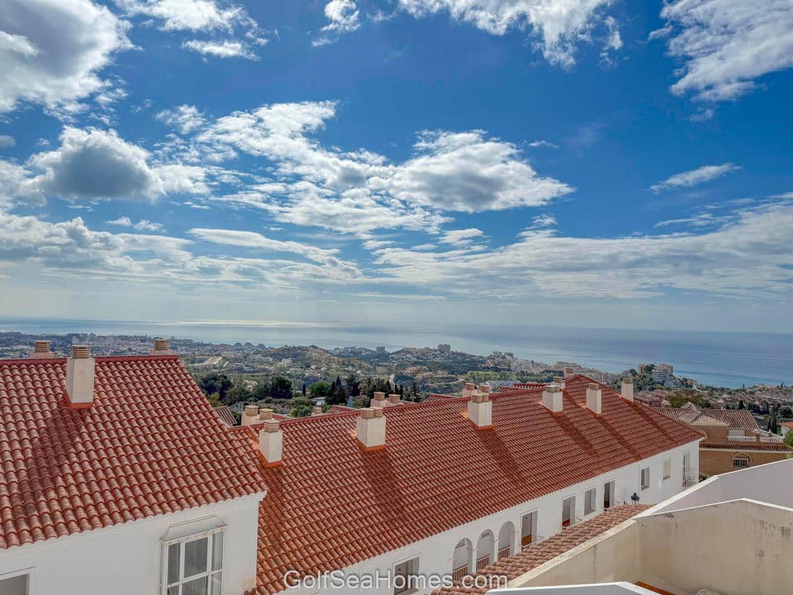 2 makuuhuone Huoneisto vuokrattavana paikassa Benalmadena mukana 
autotalli - 1 300 € (Ref: 9906611)