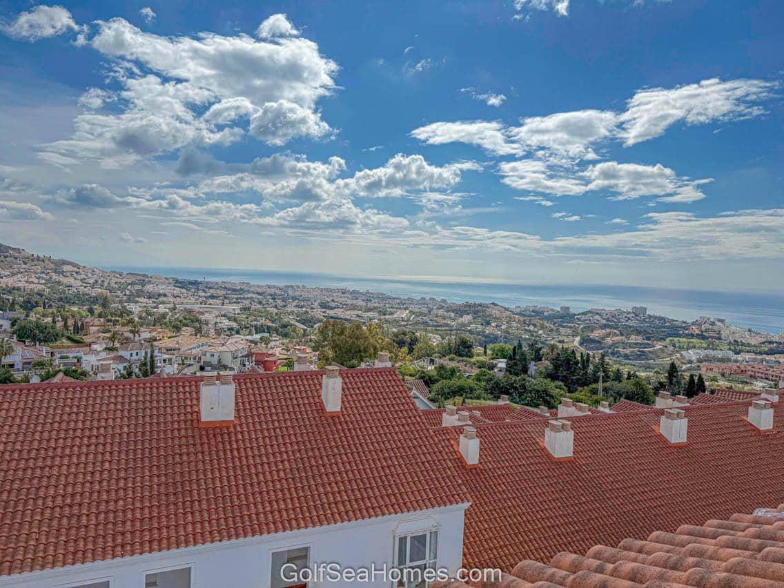2 makuuhuone Huoneisto vuokrattavana paikassa Benalmadena mukana 
autotalli - 1 300 € (Ref: 9906611)