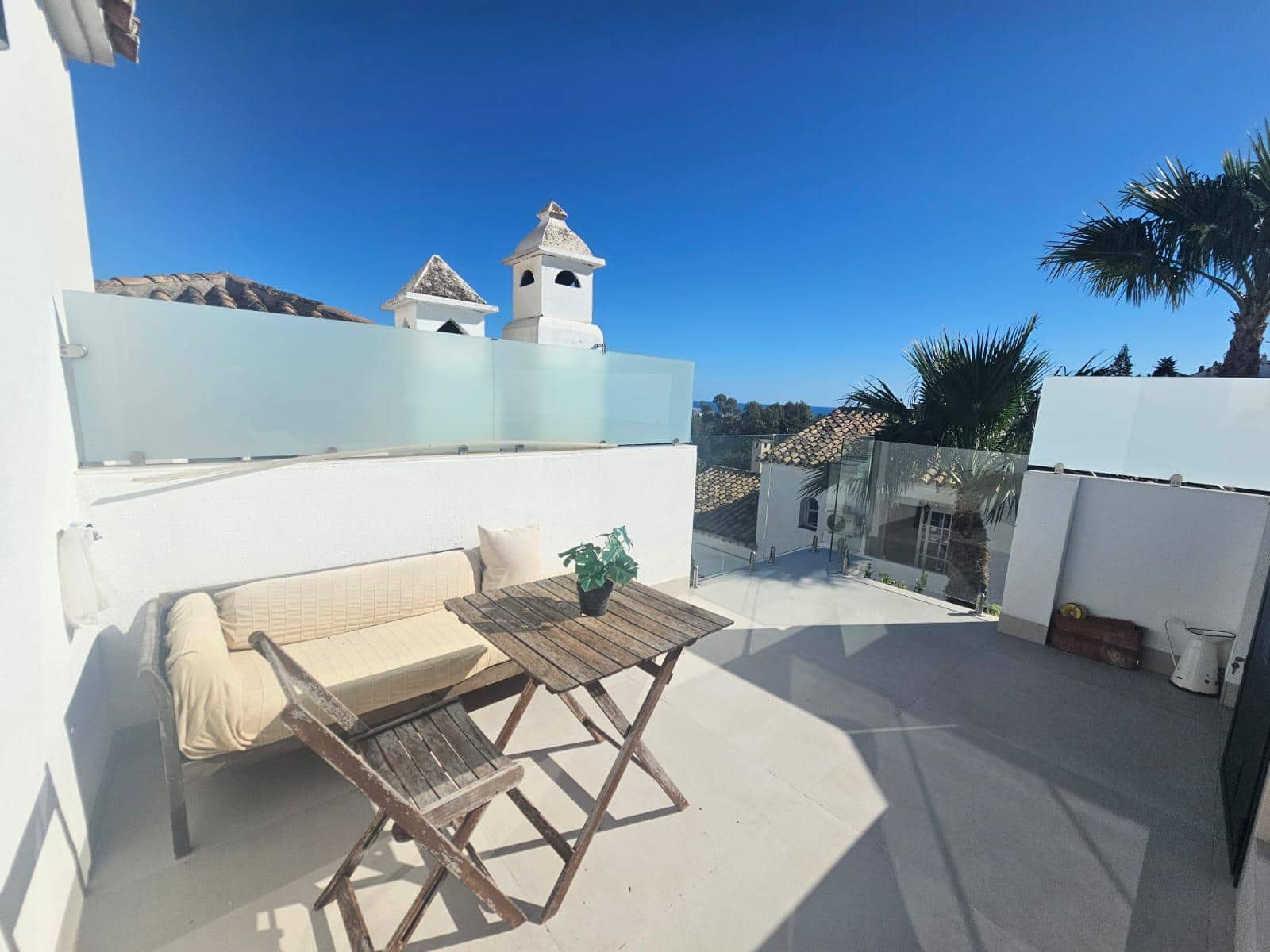 3 quarto Moradia para arrendar em Torrequebrada com piscina garagem - 2 400 € (Ref: 9937345)