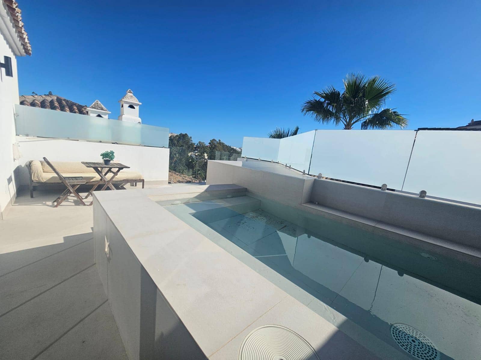 3 quarto Moradia para arrendar em Torrequebrada com piscina garagem - 2 400 € (Ref: 9937345)