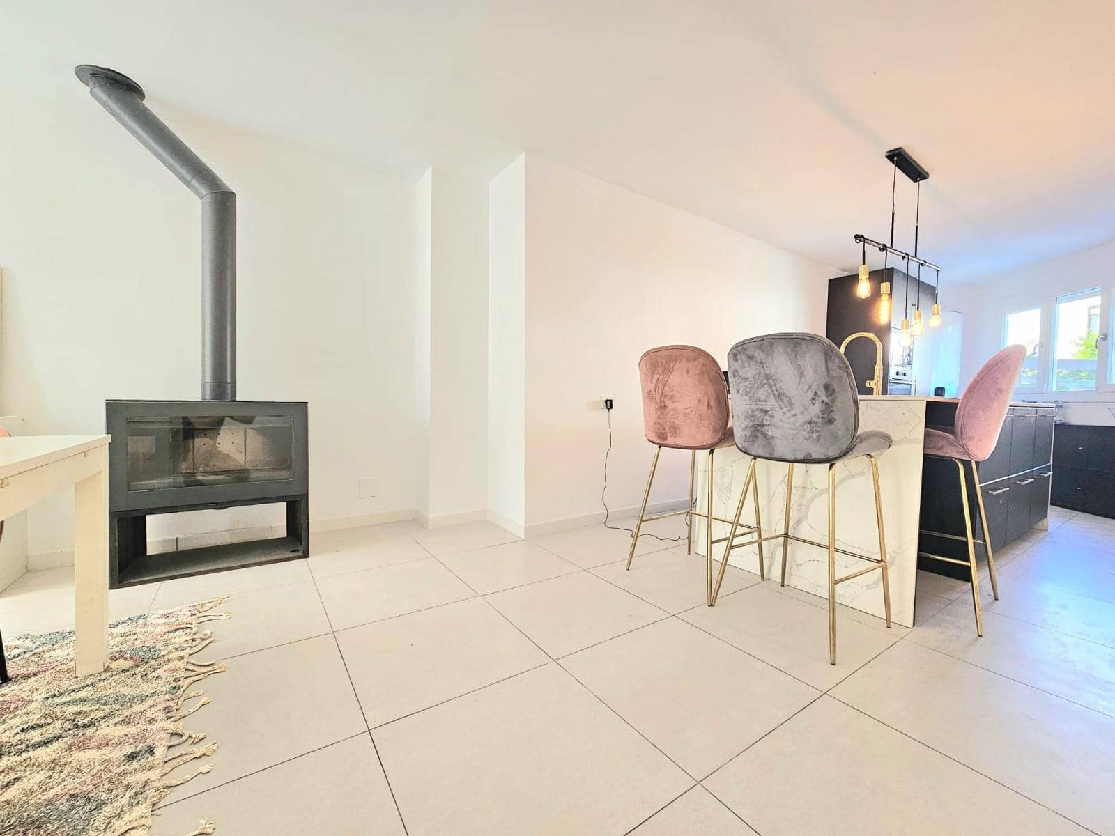 3 quarto Moradia para arrendar em Torrequebrada com piscina garagem - 2 400 € (Ref: 9937345)