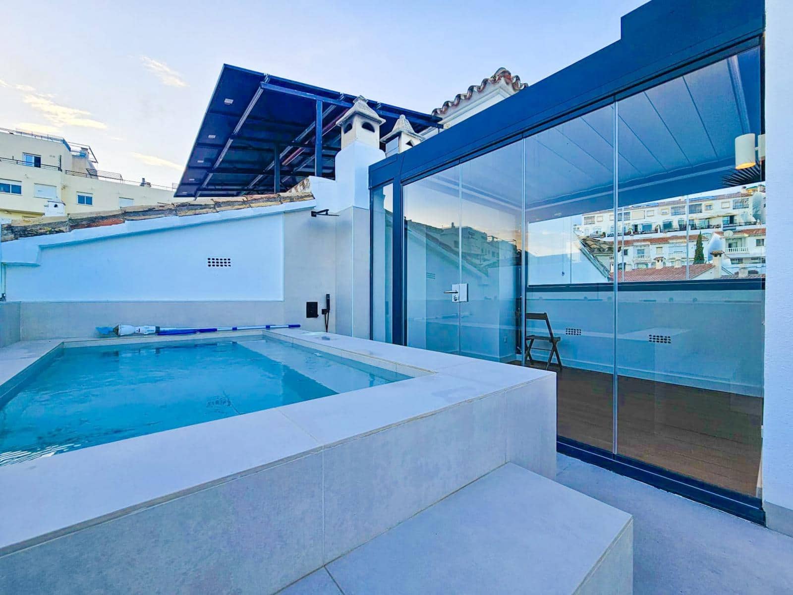 3 quarto Moradia para arrendar em Torrequebrada com piscina garagem - 2 400 € (Ref: 9937345)