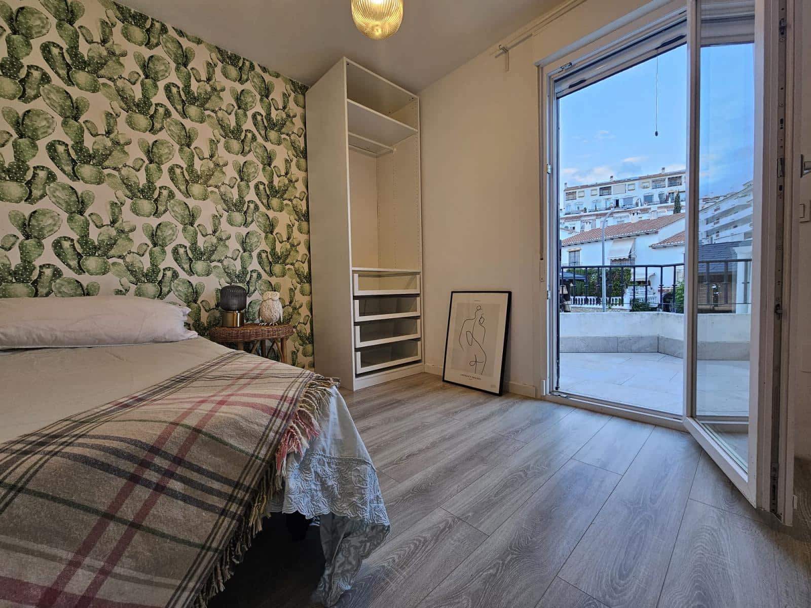 3 quarto Moradia para arrendar em Torrequebrada com piscina garagem - 2 400 € (Ref: 9937345)