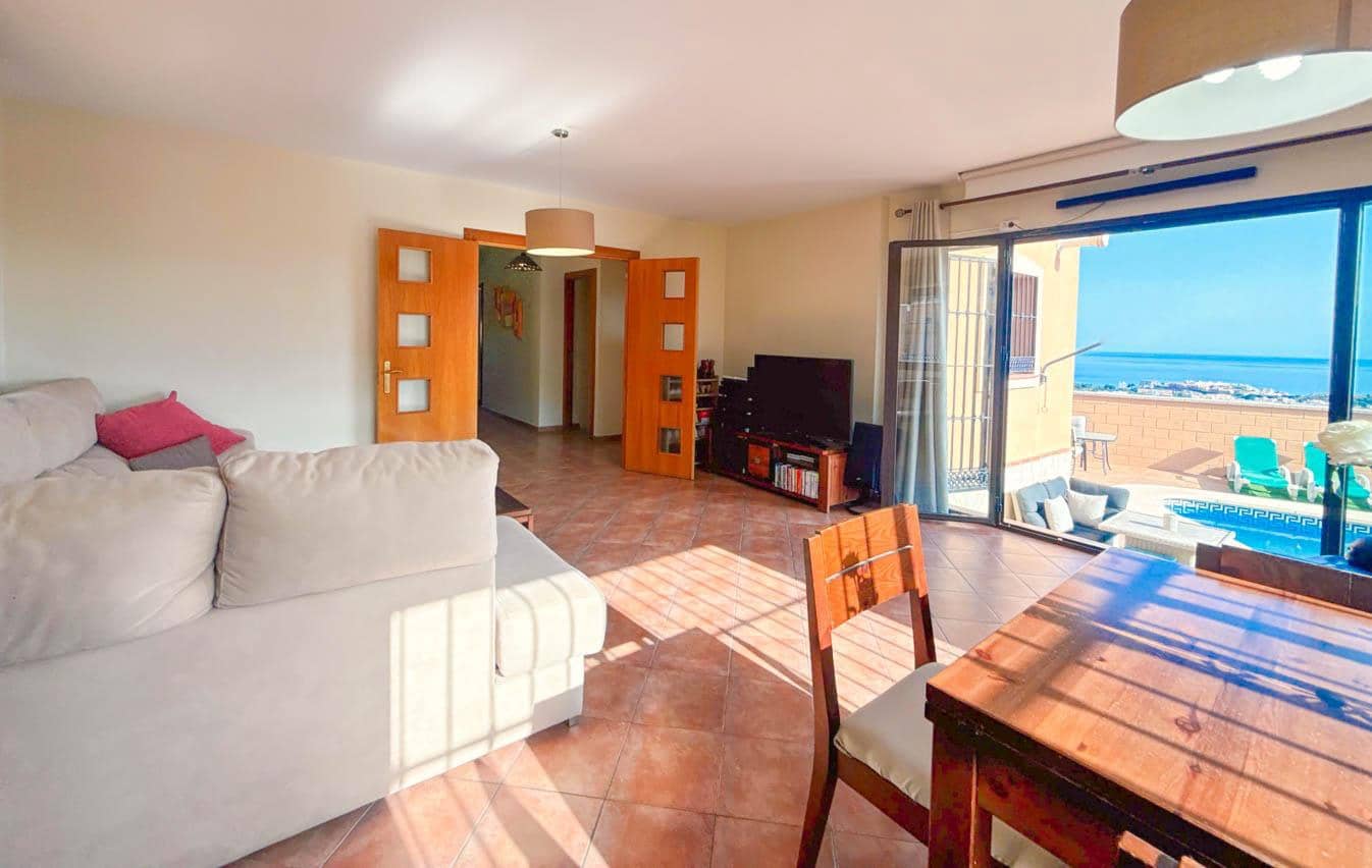 5 sovrum Villa till salu i Benalmadena med pool garage - 750 000 € (Ref: 9966002)