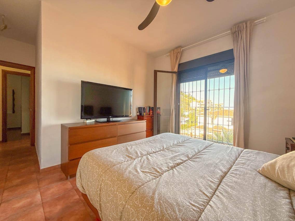 5 sovrum Villa till salu i Benalmadena med pool garage - 750 000 € (Ref: 9966002)