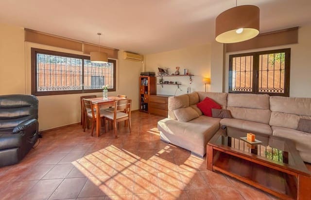 5 sovrum Villa till salu i Santangelo, Benalmádena med pool garage - 750 000 € (Ref: 9966002)