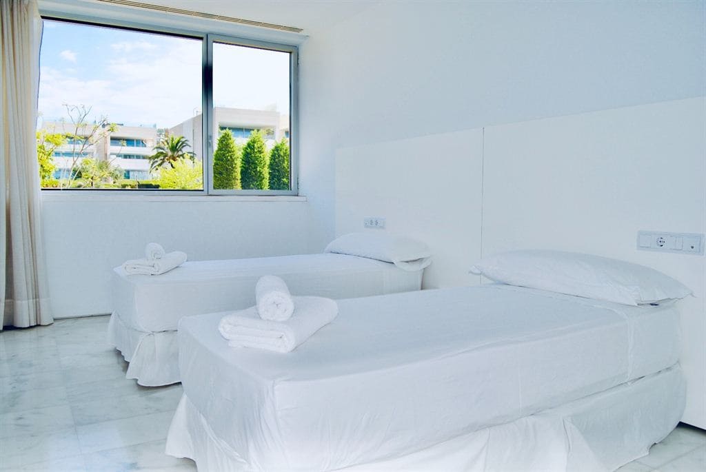 3 soverom Leilighet til salgs i Talamanca med svømmebasseng - € 4 000 000 (Ref: 4861235)