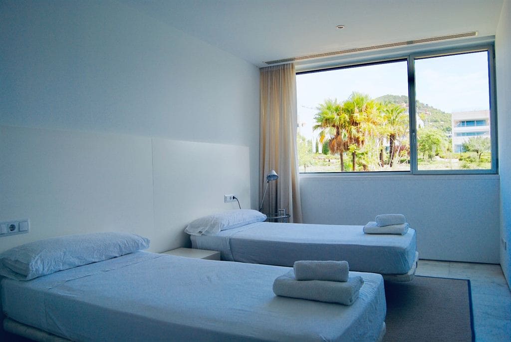 3 soverom Leilighet til salgs i Talamanca med svømmebasseng - € 4 000 000 (Ref: 4861235)