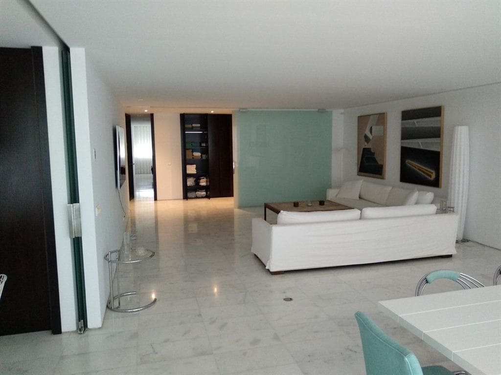 3 soverom Leilighet til salgs i Talamanca med svømmebasseng - € 4 000 000 (Ref: 4861235)