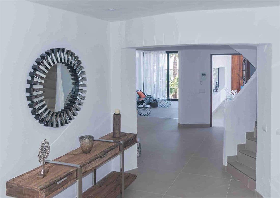 5 soveværelse Villa til salg i Cala Moli med swimmingpool - € 3.720.000 (Ref: 5518203)