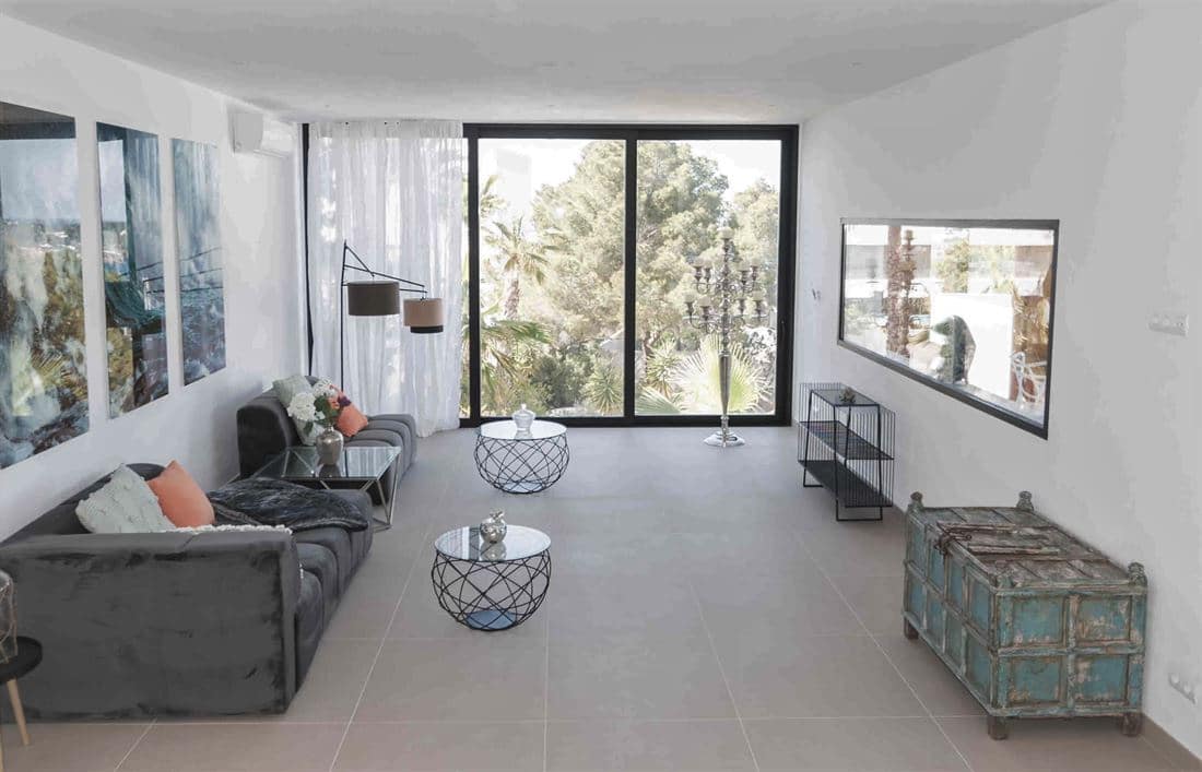 5 soveværelse Villa til salg i Cala Moli med swimmingpool - € 3.720.000 (Ref: 5518203)