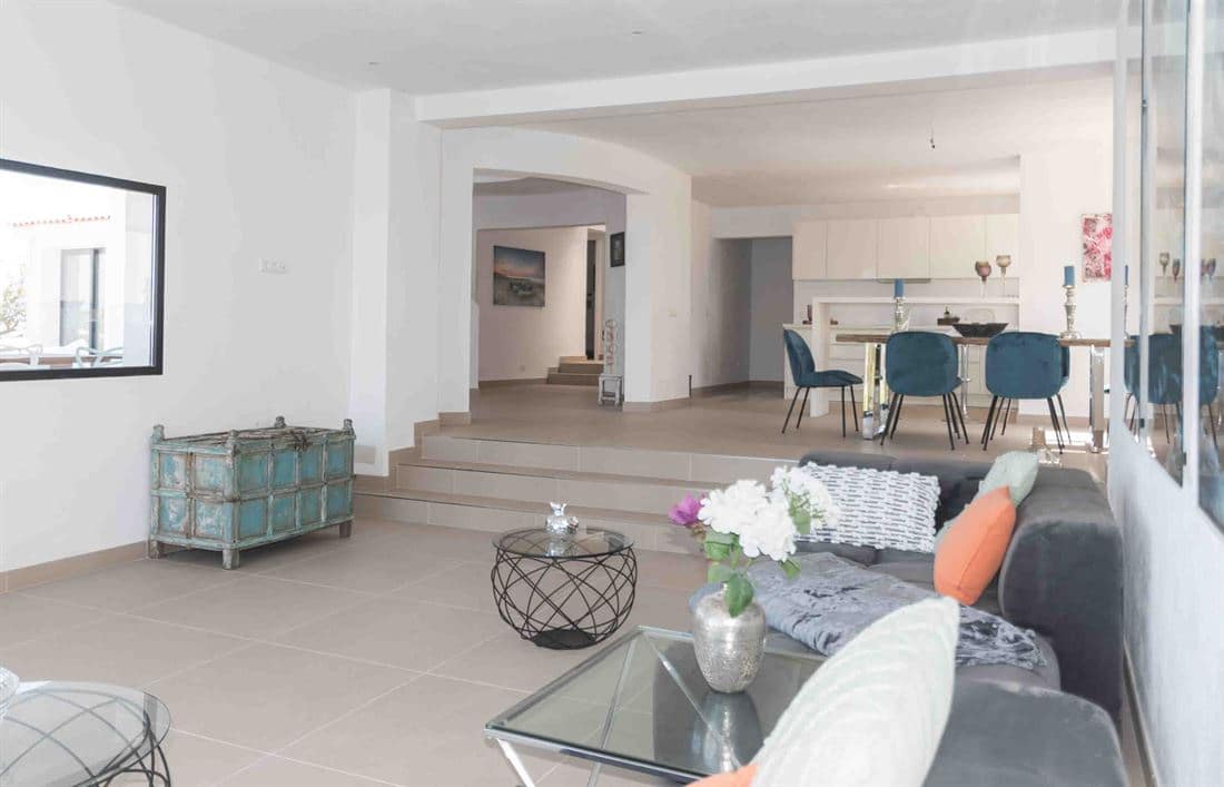 5 soveværelse Villa til salg i Cala Moli med swimmingpool - € 3.720.000 (Ref: 5518203)