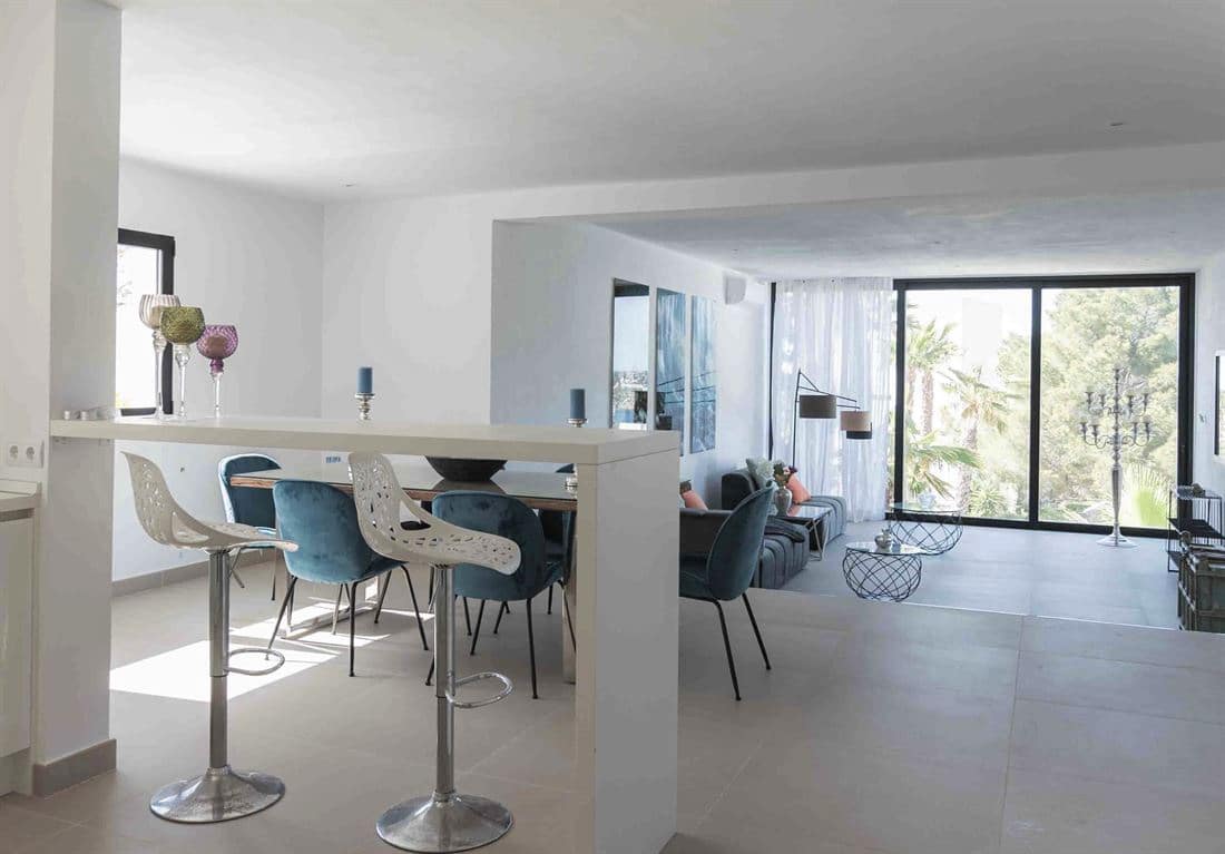 5 soveværelse Villa til salg i Cala Moli med swimmingpool - € 3.720.000 (Ref: 5518203)