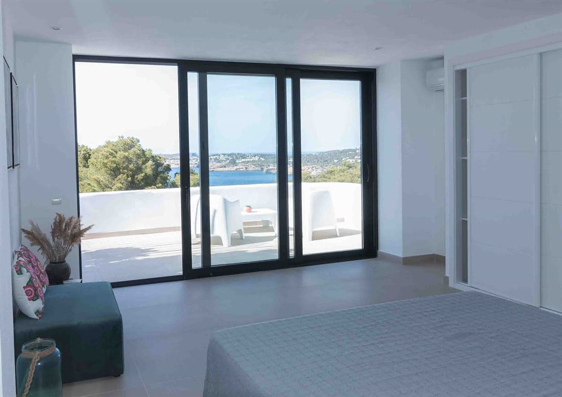 5 soveværelse Villa til salg i Cala Moli med swimmingpool - € 3.720.000 (Ref: 5518203)