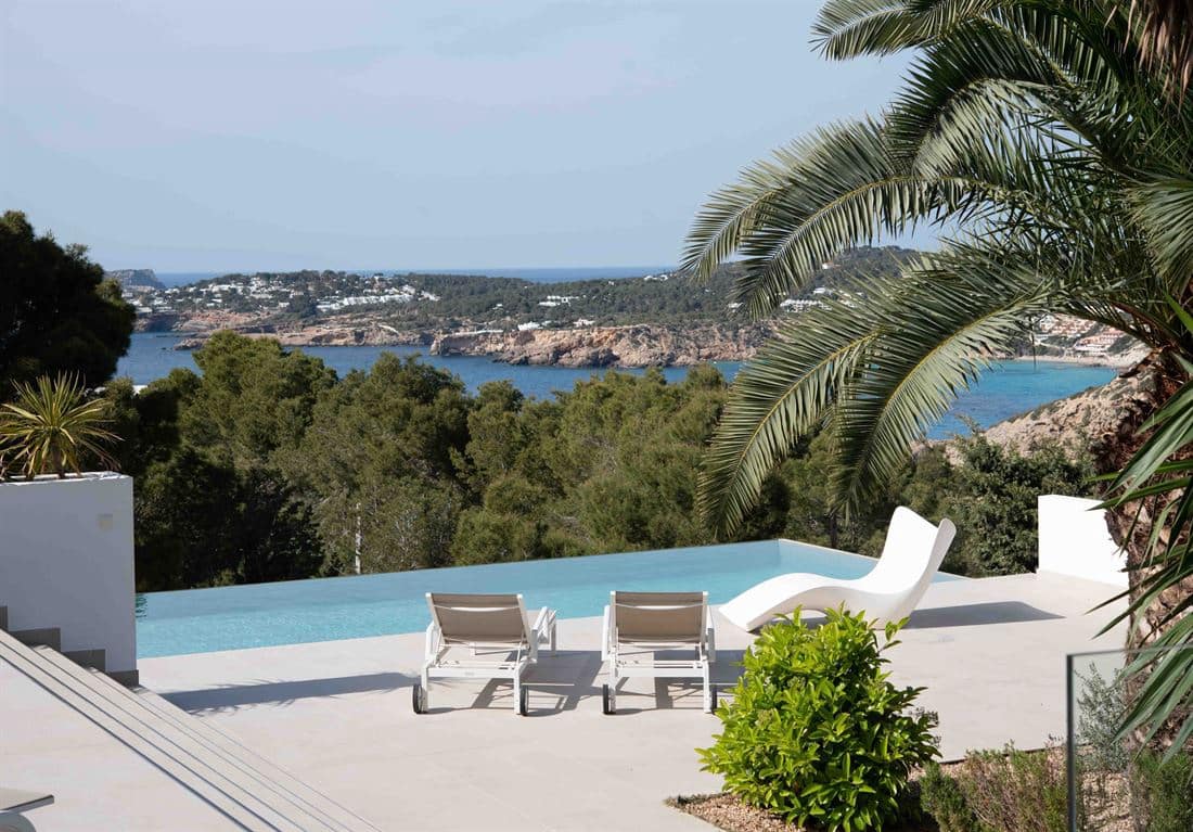 5 soveværelse Villa til salg i Cala Moli med swimmingpool - € 3.720.000 (Ref: 5518203)
