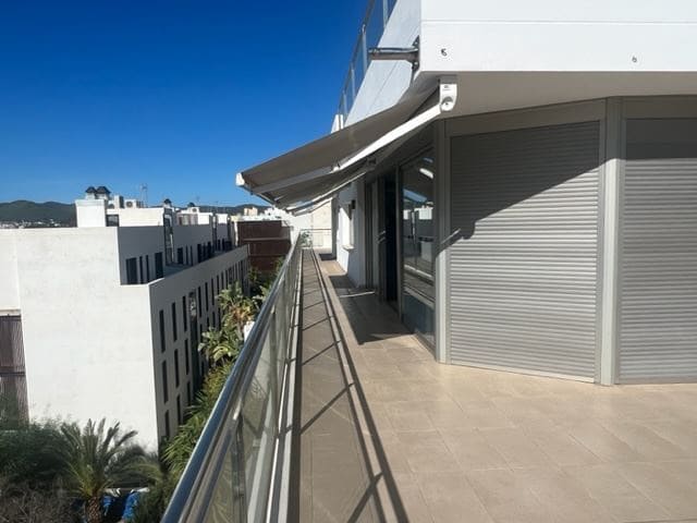 2 soveværelse Villa til salg i Talamanca med swimmingpool garage - € 1.790.000 (Ref: 7999428)