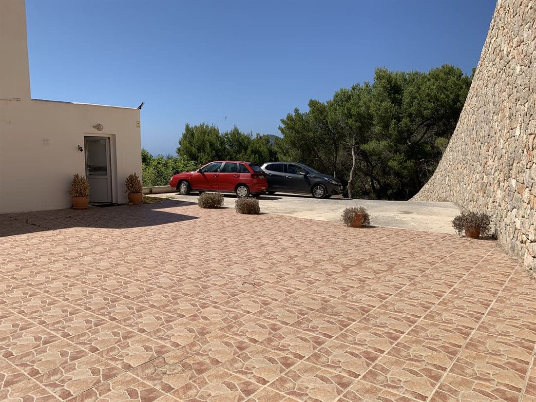 4 soveværelse Villa til salg i Cala Salada med swimmingpool garage - € 3.000.000 (Ref: 8002330)