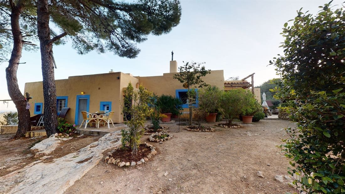 8 soveværelse Villa til salg i Sant Joan de Labritja med swimmingpool garage - € 7.000.000 (Ref: 8005292)