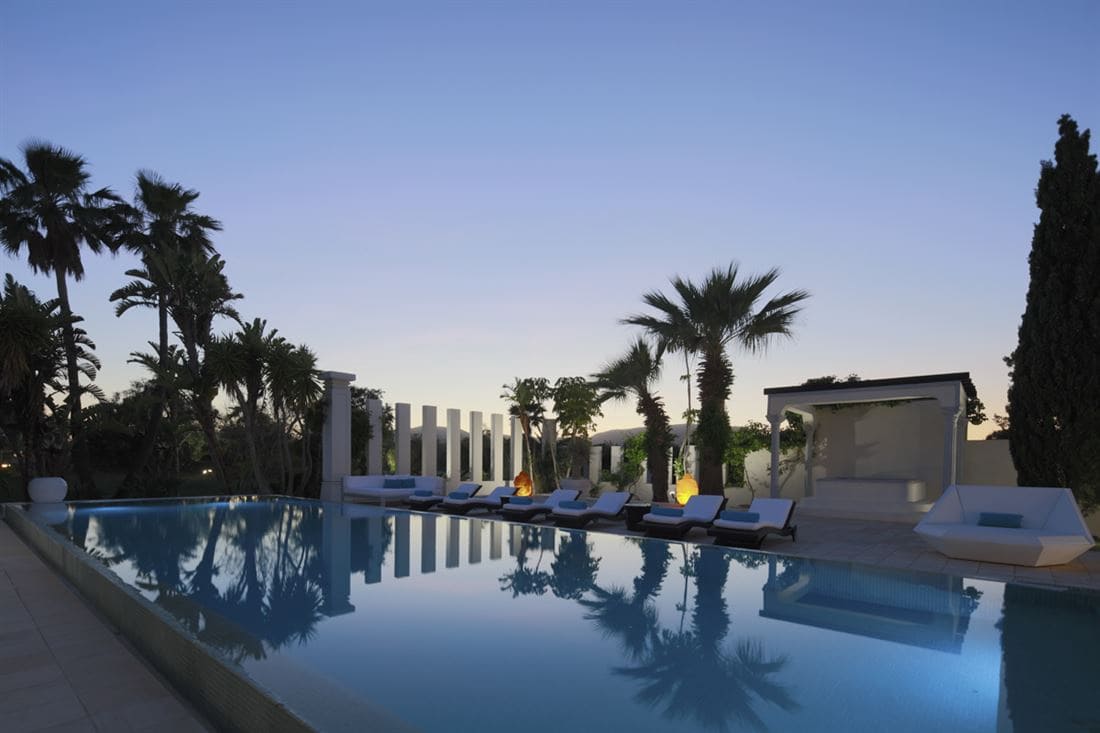 7 soveværelse Villa til salg i Cala Jondal med swimmingpool garage - € 7.200.000 (Ref: 8005299)