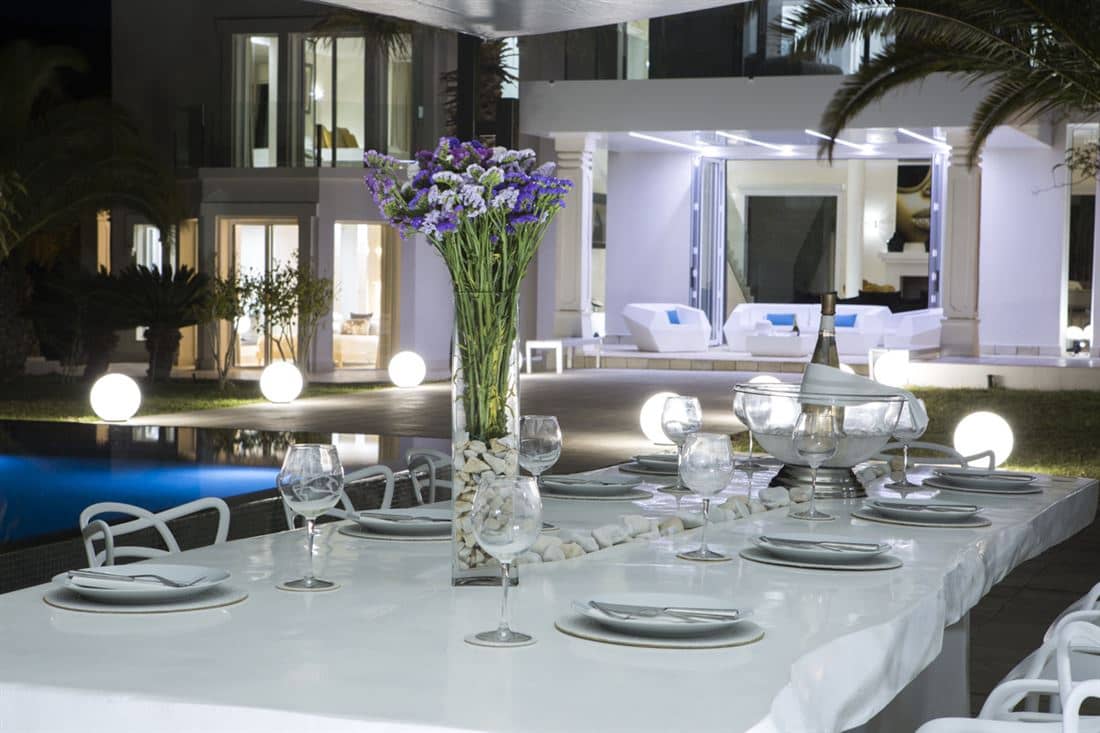 7 soveværelse Villa til salg i Cala Jondal med swimmingpool garage - € 7.200.000 (Ref: 8005299)