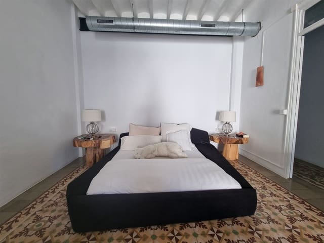 3 soveværelse Lejlighed til salg i Ibiza by med swimmingpool garage - € 1.750.000 (Ref: 8008130)