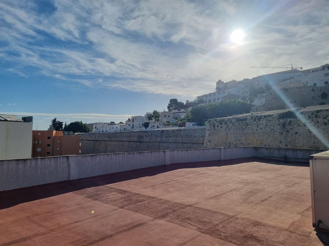 Apartment for sale in Ibiza / Eivissa town with pool garage - € 5,250,000 (Ref: 8008133)