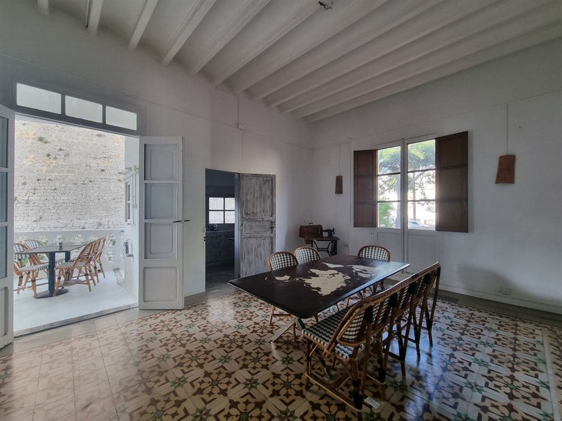 Apartment for sale in Ibiza / Eivissa town with pool garage - € 5,250,000 (Ref: 8008133)