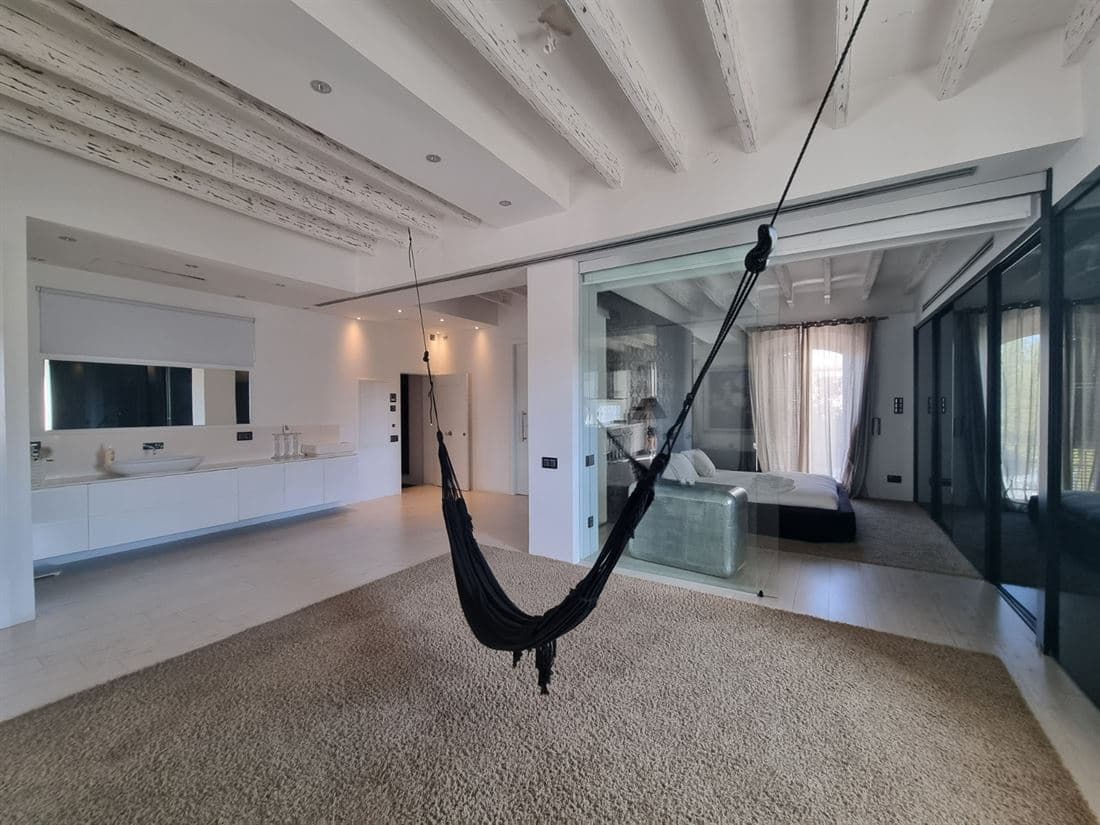 Apartment for sale in Ibiza / Eivissa town with pool garage - € 5,250,000 (Ref: 8008133)