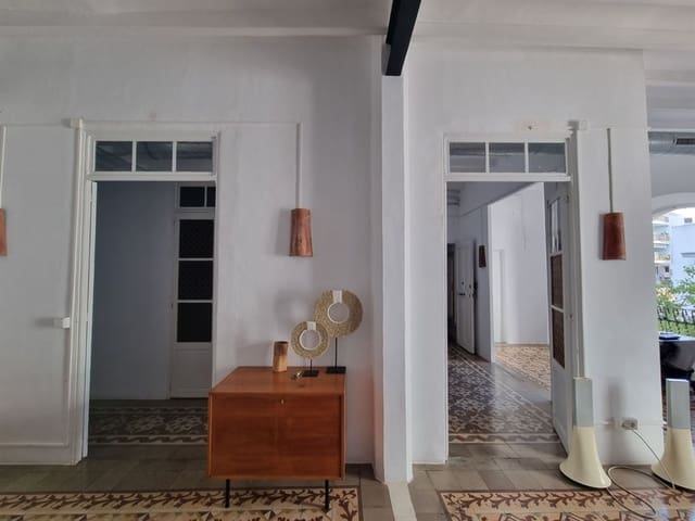 Appartement te koop in Ibiza dorp met zwembad garage - € 5.250.000 (Ref: 8008133)