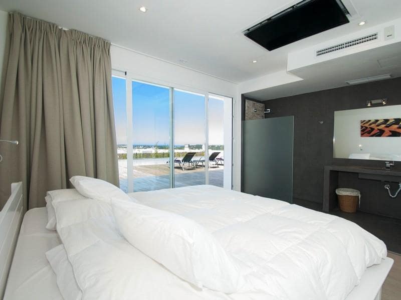 4 soveværelse Villa til salg i Cala Moli med swimmingpool garage - € 3.400.000 (Ref: 8008134)