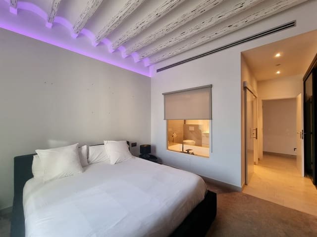 Apartamento de 5 habitaciones en Ibiza / Eivissa ciudad en venta con piscina garaje - 3.500.000 € (Ref: 8011162)