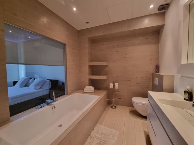 Apartamento de 5 habitaciones en Ibiza / Eivissa ciudad en venta con piscina garaje - 3.500.000 € (Ref: 8011162)