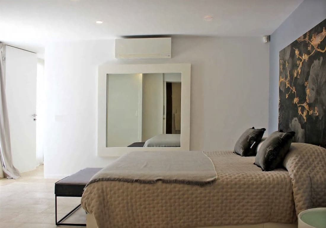 3 soverom Villa til salgs i Roca Llisa med svømmebasseng garasje - € 1 700 000 (Ref: 8011165)