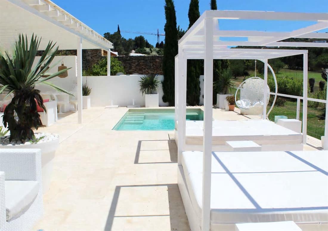 3 soverom Villa til salgs i Roca Llisa med svømmebasseng garasje - € 1 700 000 (Ref: 8011165)